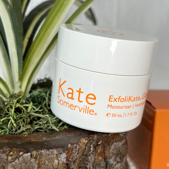 Kate Somerville Exfolikate Glow Moisturizer - Picture 6 of 7